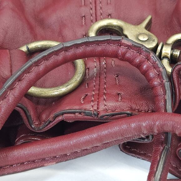 Adrienne Vittadini Hobo Bag Burgundy Leather Shoulder Slouchy Pocket Boho Y2K - Picture 13 of 14